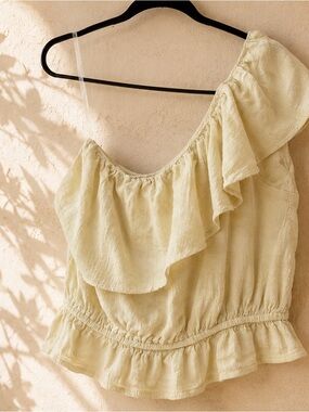 American Eagle XS One Shoulder Ruffle Textured Boho Top Cream